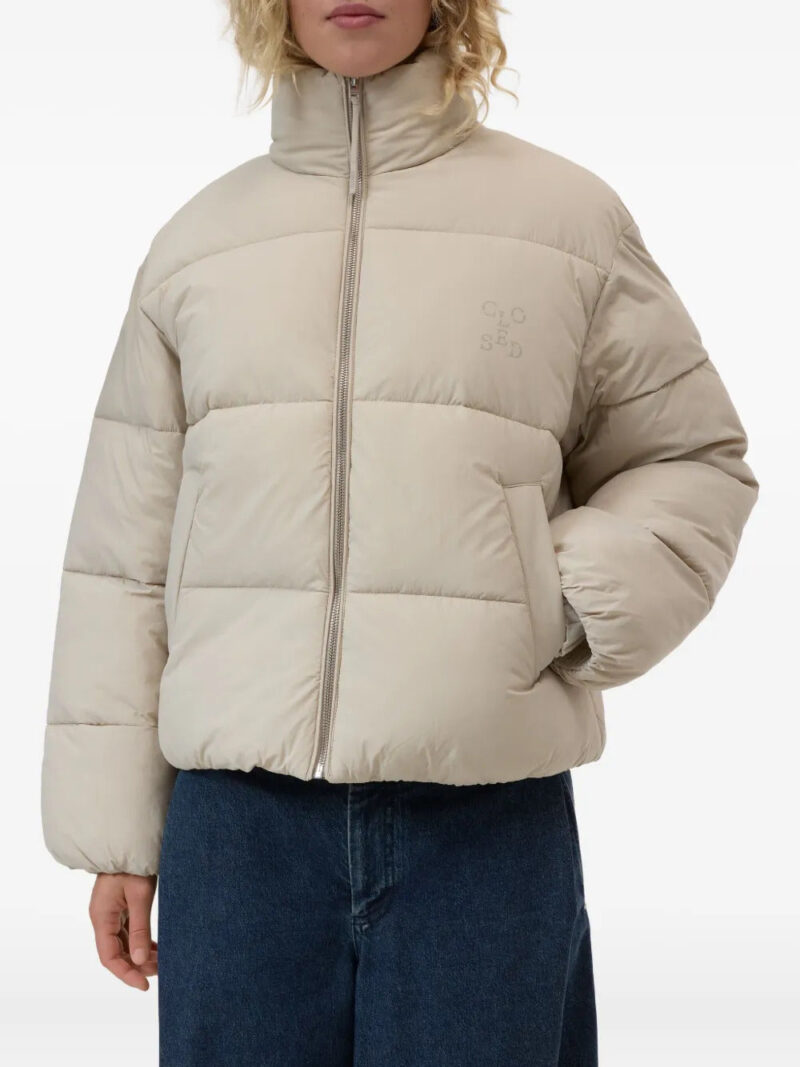 Closed  puffer jacket