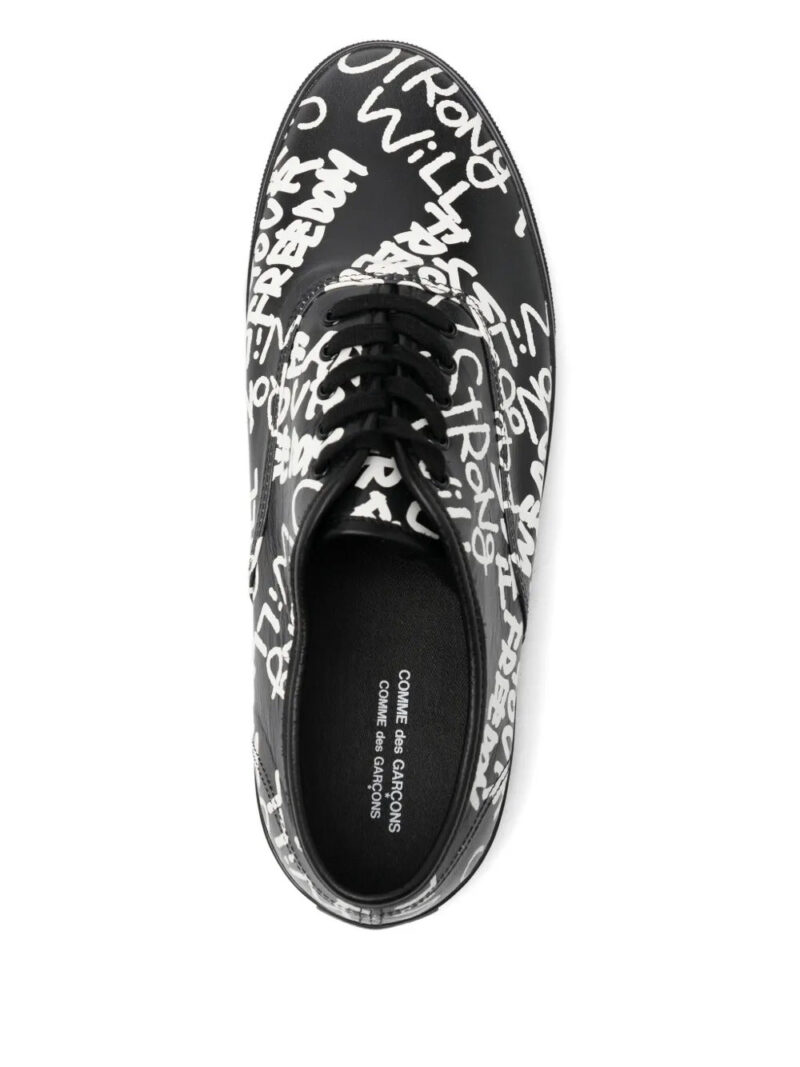 Comme Des Garçons Comme Des Garçons slogan-print sneakers
