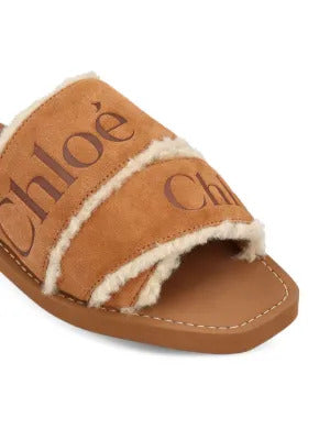 Chloé  Woody logo-embellished shearling sandals